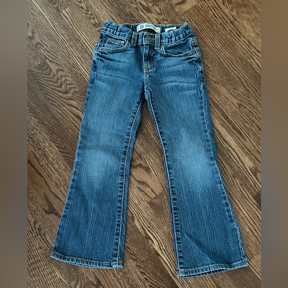 Gap kids boot cut jeans with stretch size 6 regular tab and zipper closure